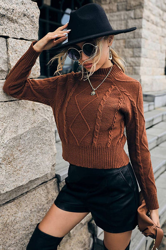 CABLE KNIT DETAILED SHORT LENGTH SWEATER